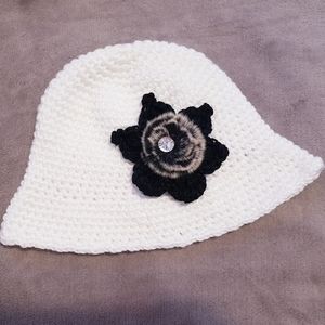 Vintage crochet knit bucket hat NEW